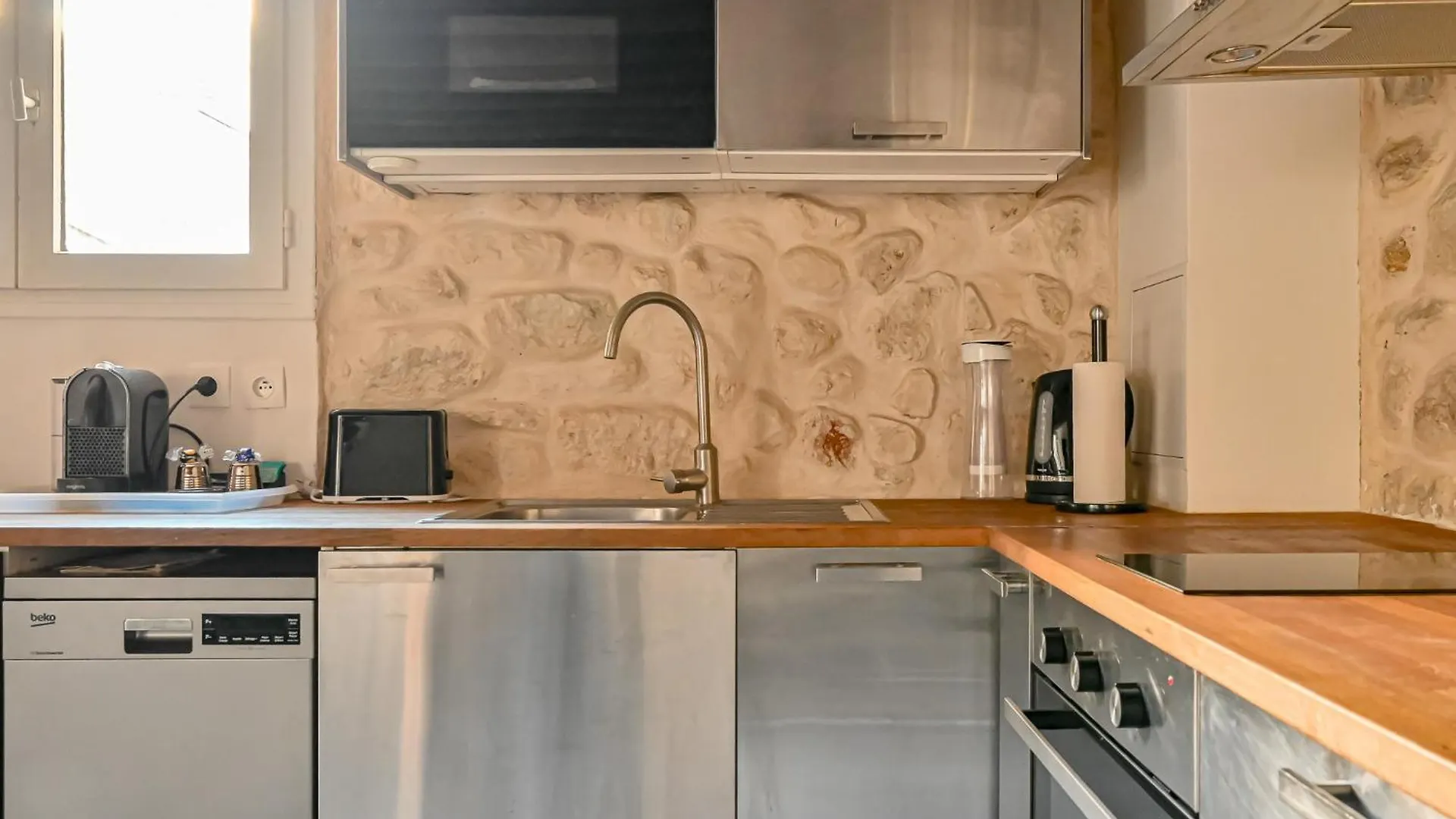 Grand 2 Pieces Typique Du Marais Apartment Paris